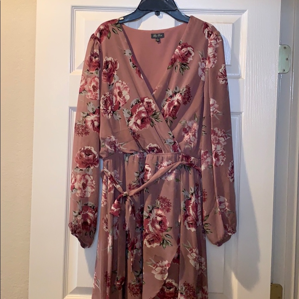 Summer dress - Picture 2 of 8